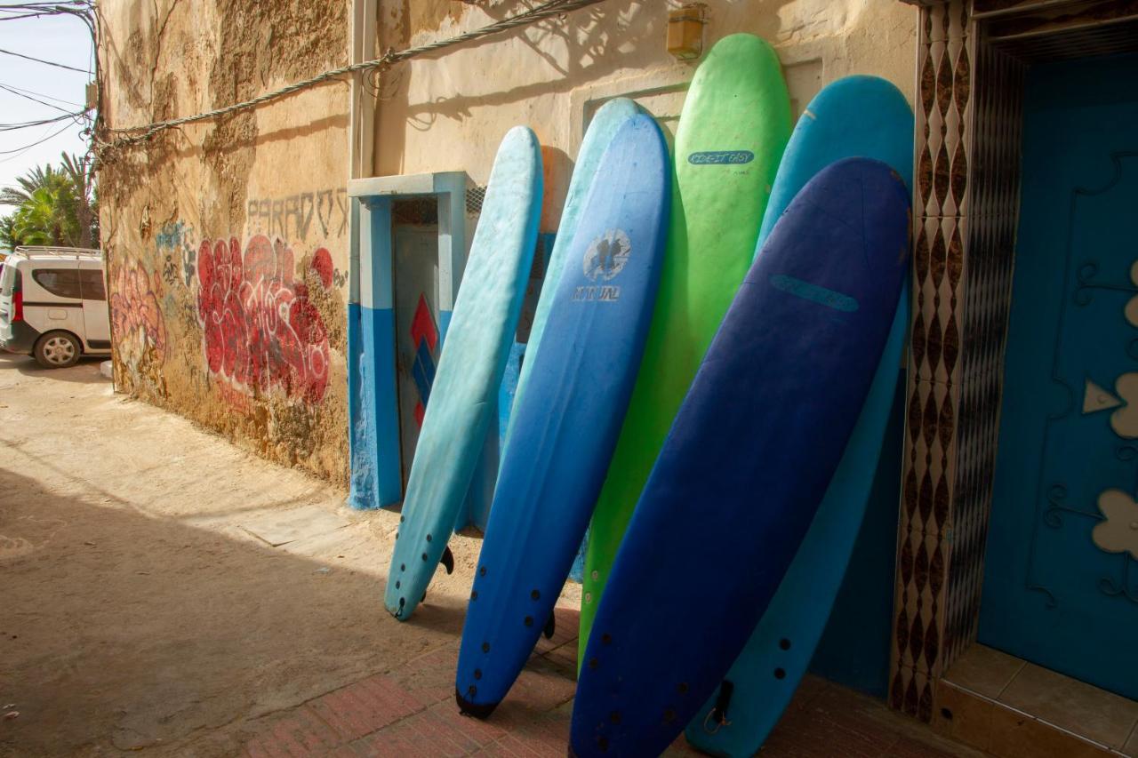 Amayour Surf Hostel Taghazout Exteriör bild